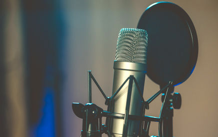 Best Affordable Microphones For Recording Vocals in 2023