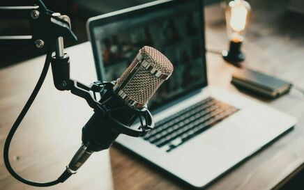 Best Podcasting Microphones in 2024: sound like a pro on any budget!