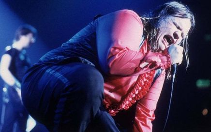 Meat Loaf dies aged 74, stars pay tribute